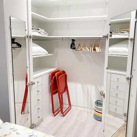Apartment Comfortable Modern Escape 4 Bed 2 Bath